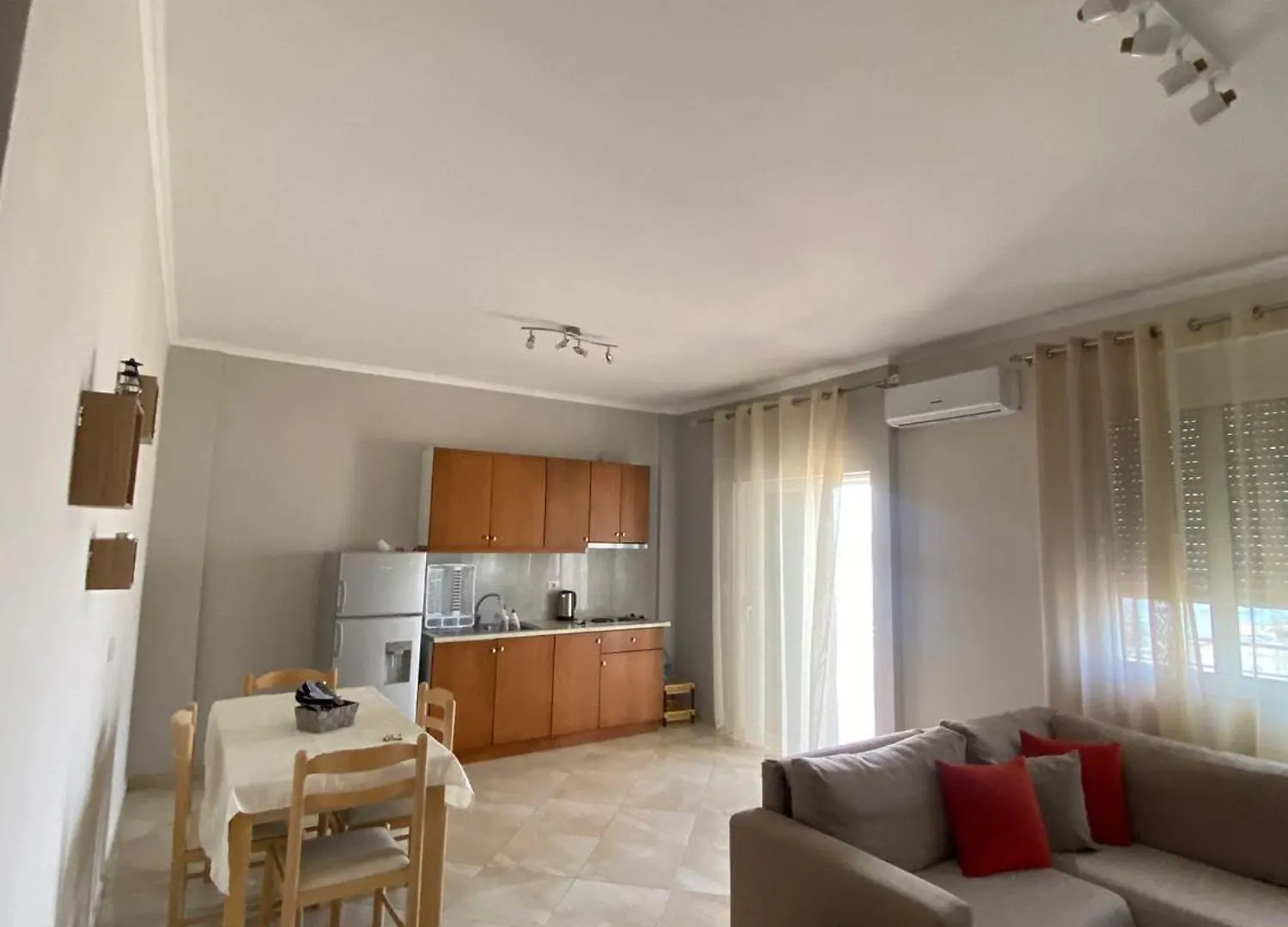 Melina House Apartment Sarande 0*,